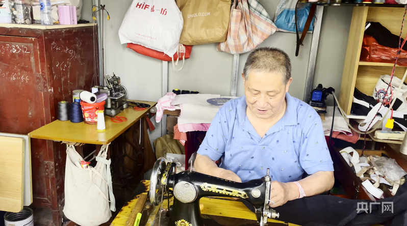 一线观察｜“小修小补”回归 让生活更具“民生温度”(图1)